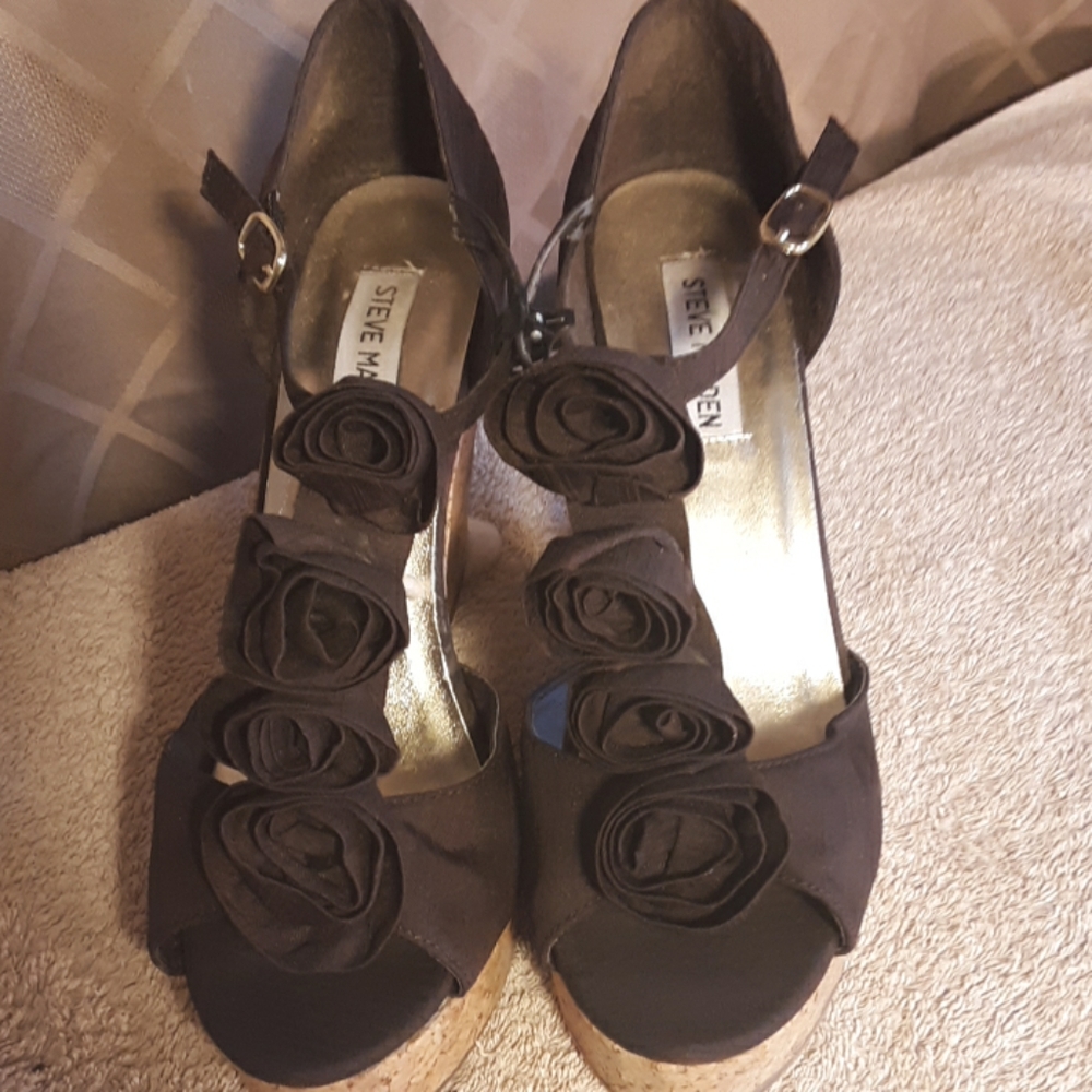 Steve Madden dark brown canvas wedge